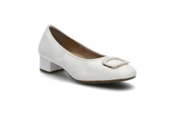 Bekväma och klassiska pumps