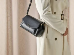 Crossbody-väska i läder