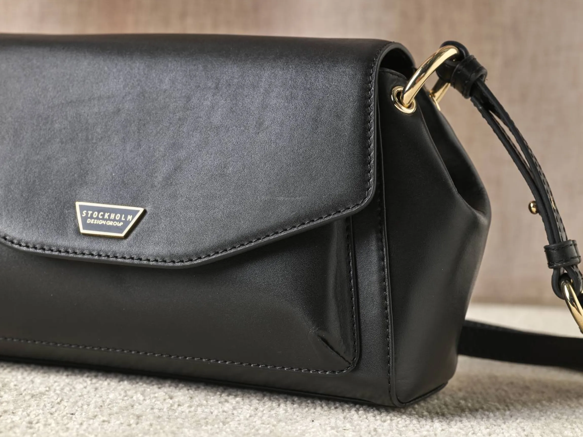 Crossbody-väska i läder
