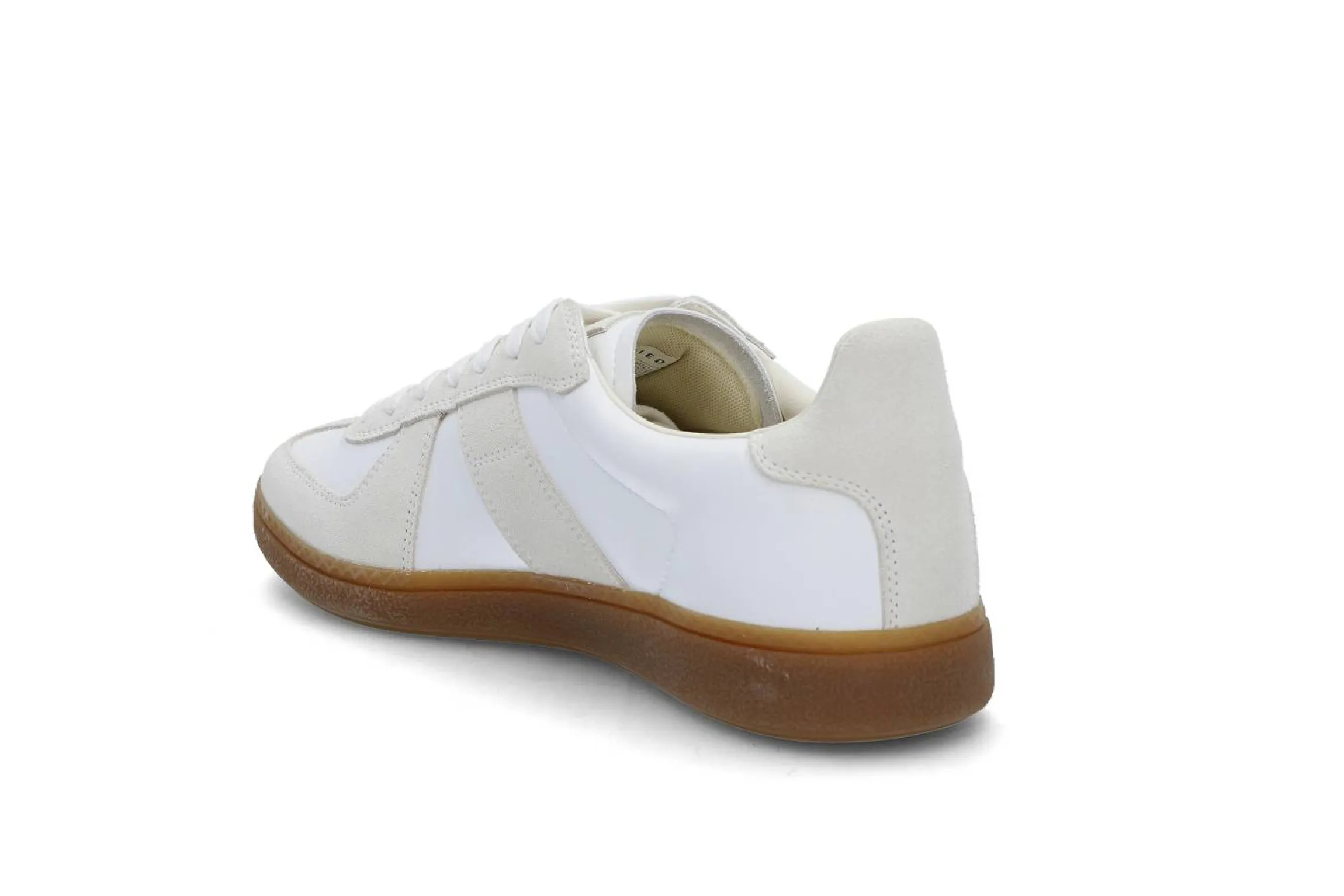 Modern cupsole sneaker