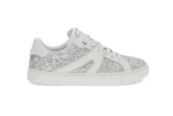 Sneakers med glitterdetaljer