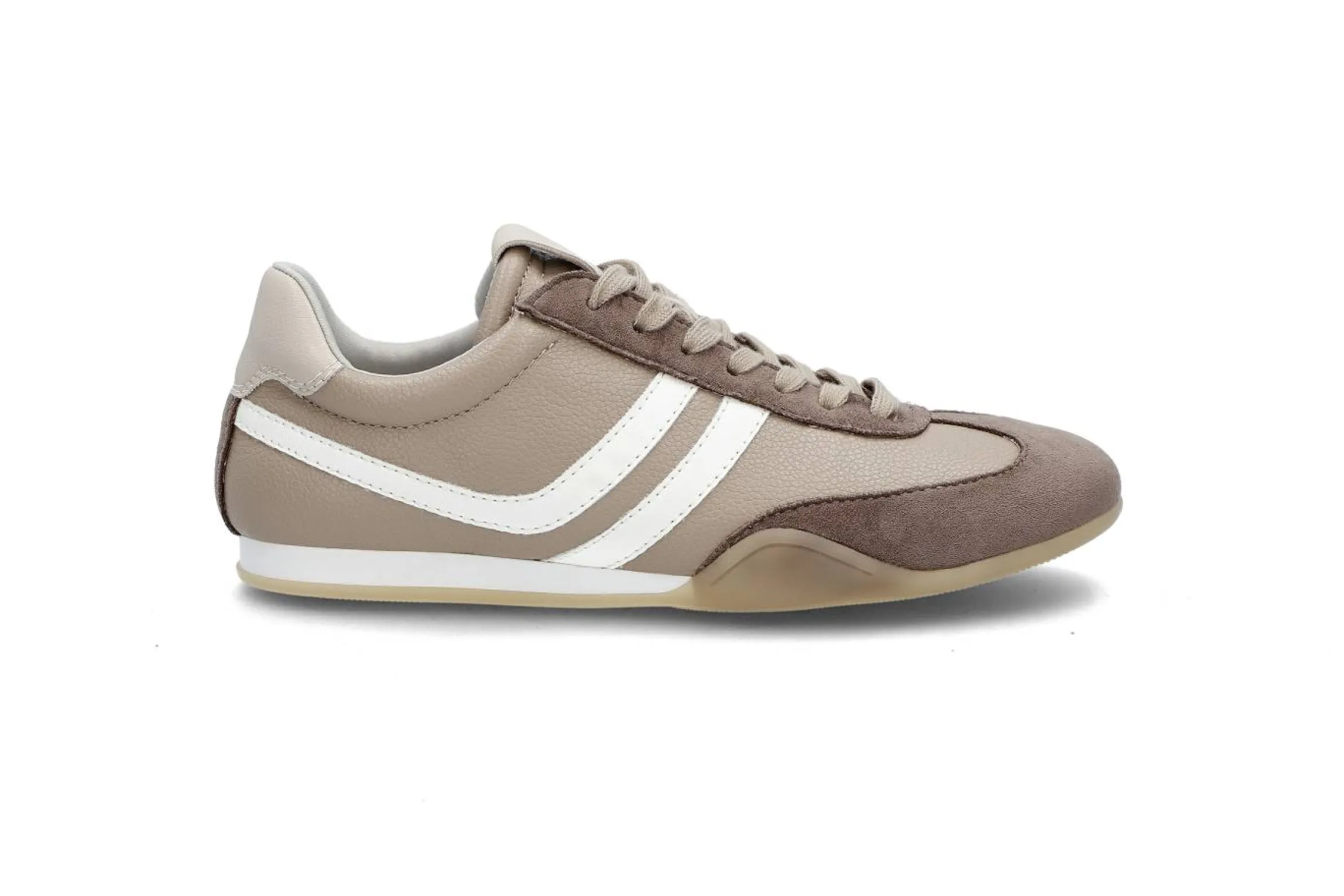 Sportiga sneakers
